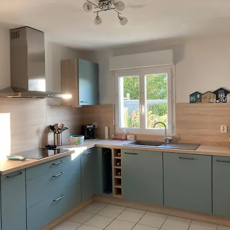 בית נופש Belle Maison 3 Avec Jardin Et Piscine Saint-pierre D'oleron Ocean Lili's Eyes סן-פייר-ד'אולרון